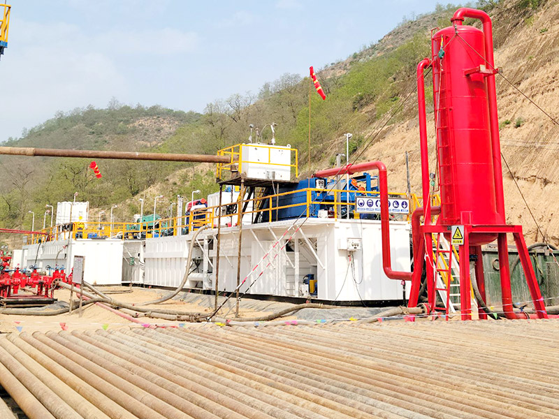 On-site effect of 70 drilling rig solids control system